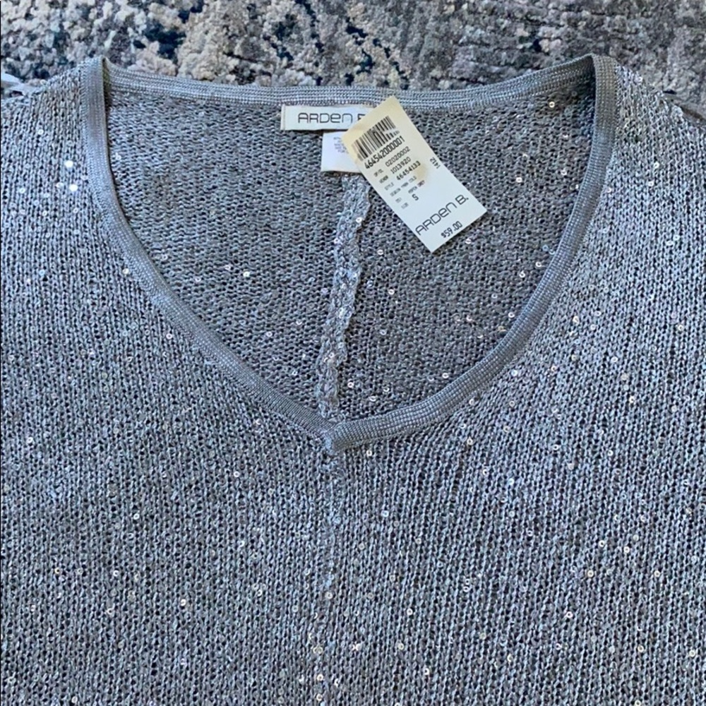 Sweater - Picture 4 of 5